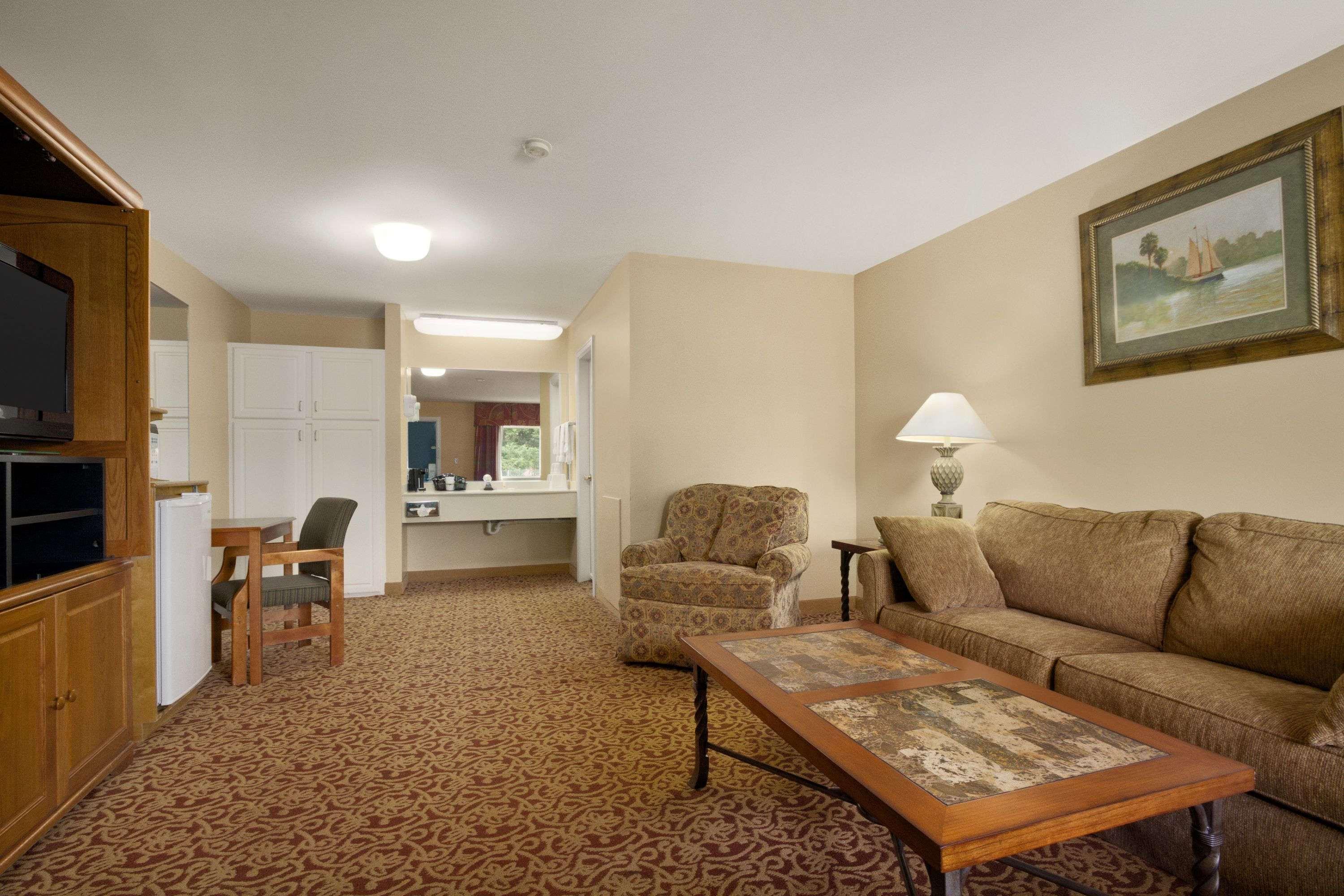 Days Inn By Wyndham Alexander City Buitenkant foto
