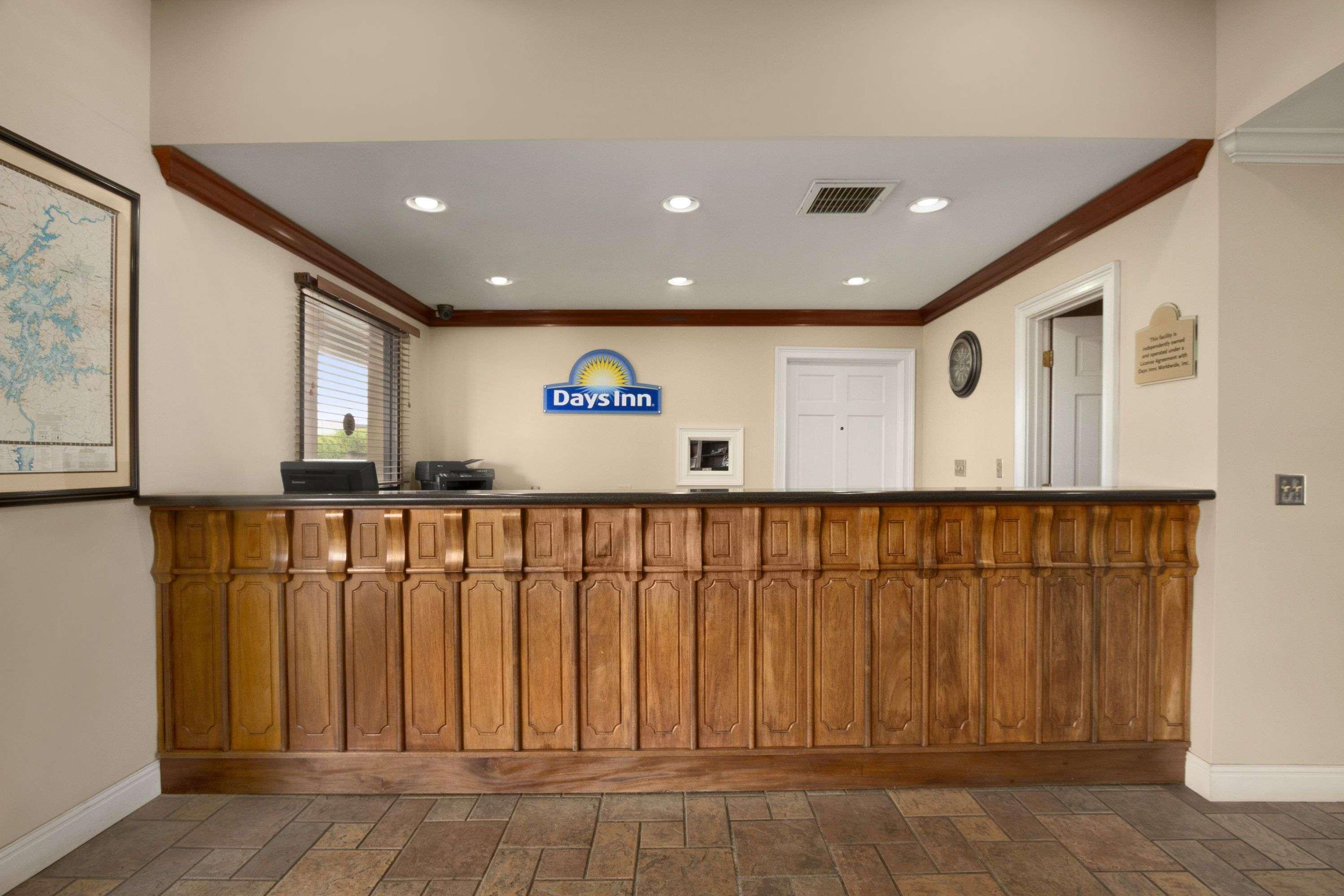 Days Inn By Wyndham Alexander City Buitenkant foto